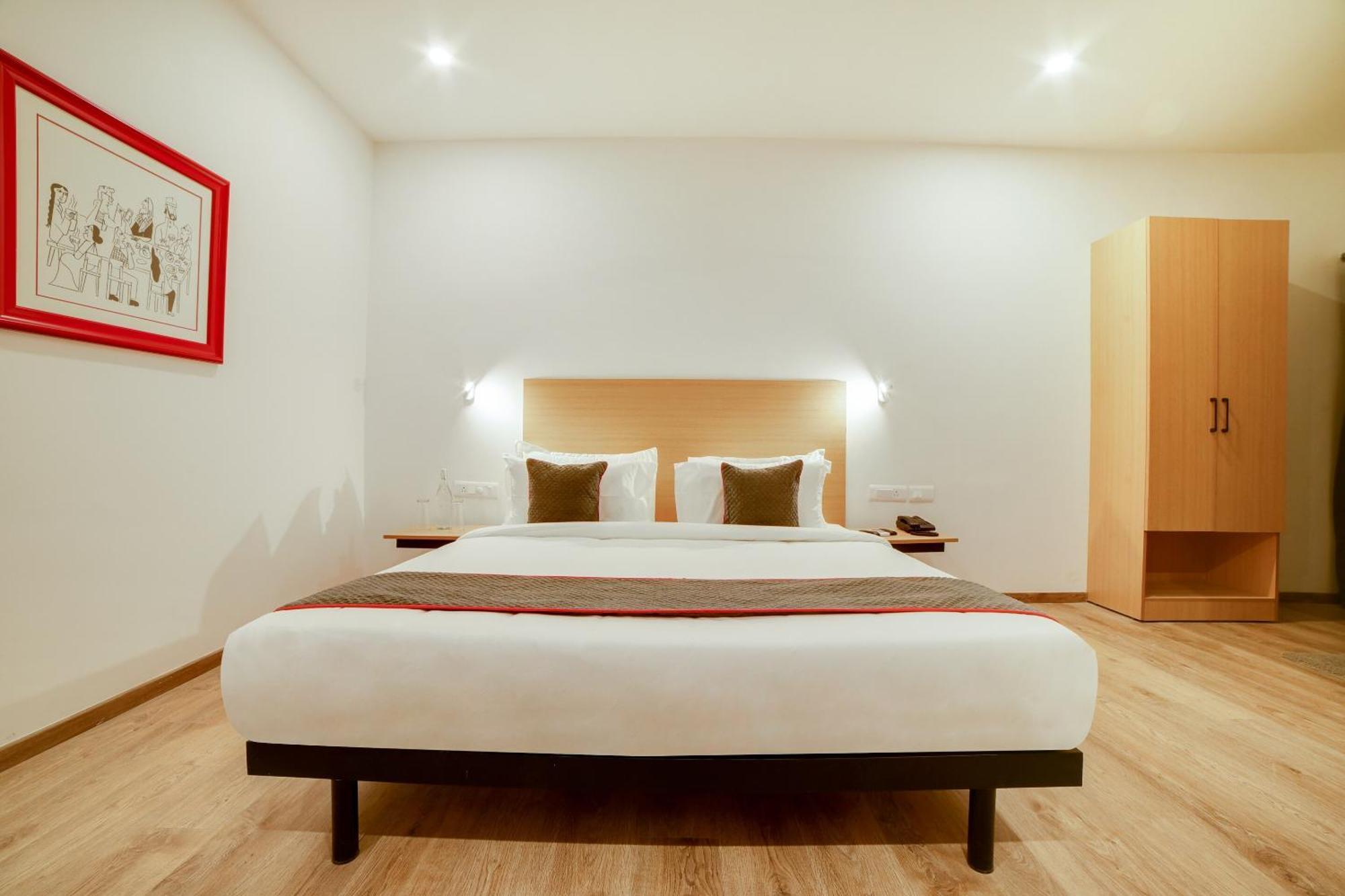 Super Townhouse Hosur Main Road Bommanahalli Near Gopalan Innovation Mall Μπανγκαλόρ Εξωτερικό φωτογραφία