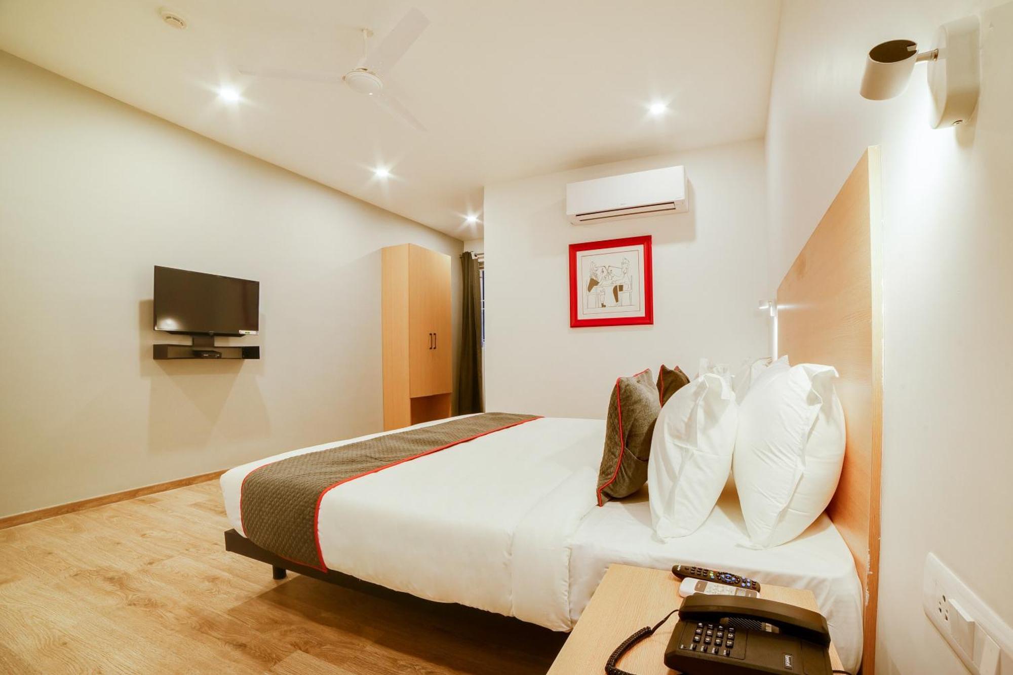 Super Townhouse Hosur Main Road Bommanahalli Near Gopalan Innovation Mall Μπανγκαλόρ Εξωτερικό φωτογραφία
