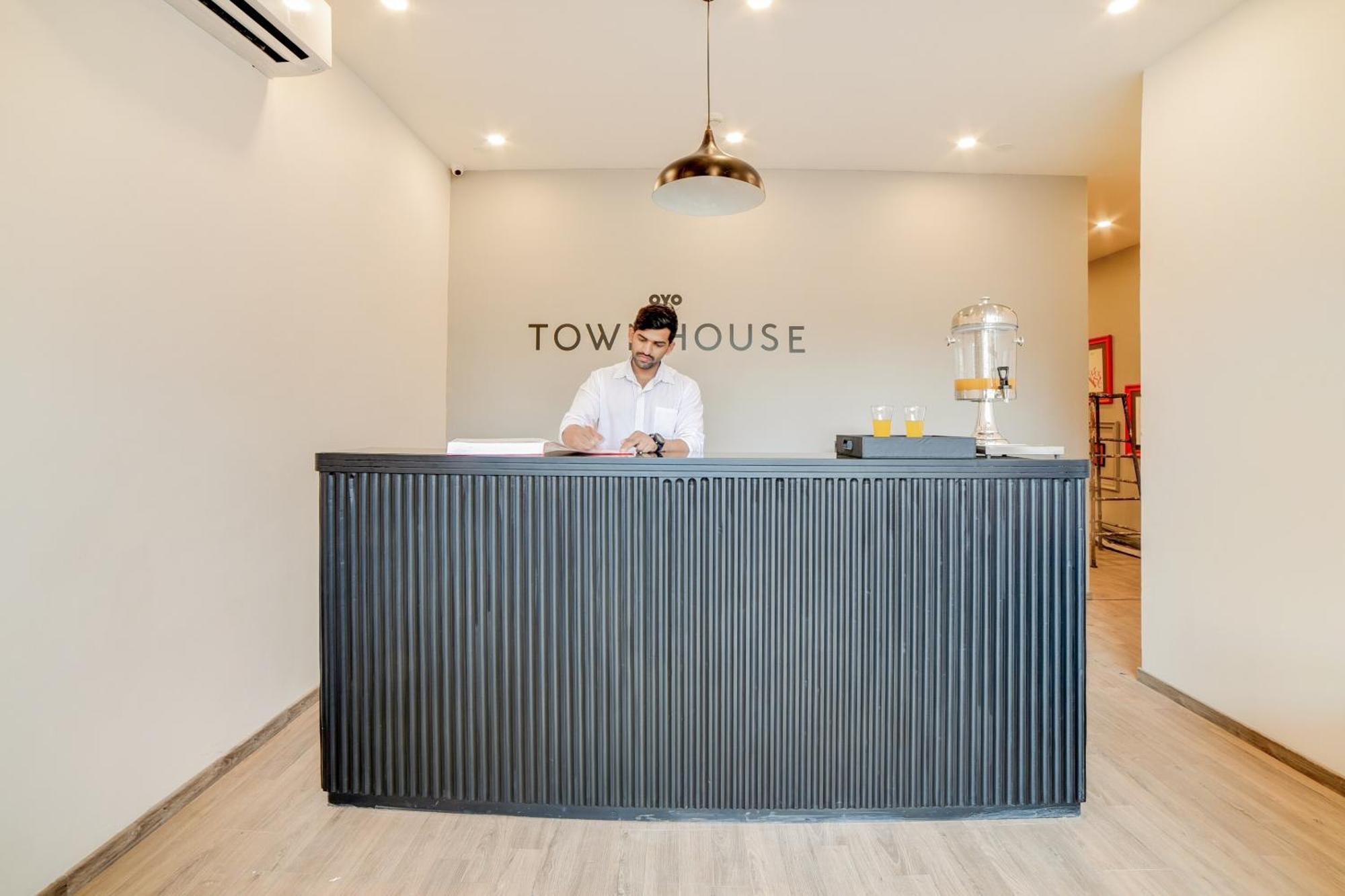 Super Townhouse Hosur Main Road Bommanahalli Near Gopalan Innovation Mall Μπανγκαλόρ Εξωτερικό φωτογραφία